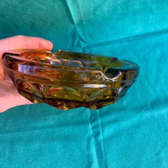 Vintage Anchor Hocking 6" Ashtray Amber Glass Fairfield Starburst MCM Retro 70's - Picture 2 of 3